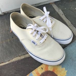 Off-white Classic Vans — Women’s 6.5
